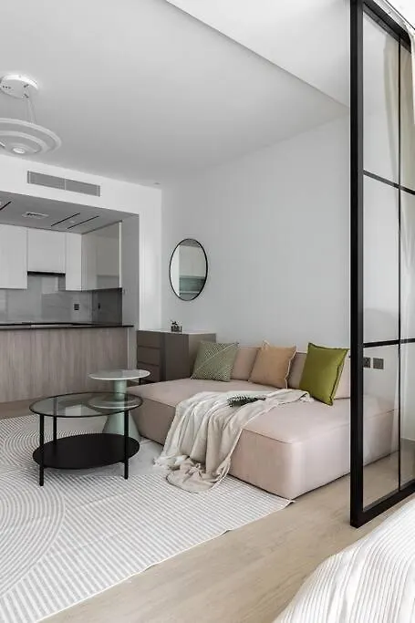 Studio Apartment Medore Tower Dubai United Arab Emirates